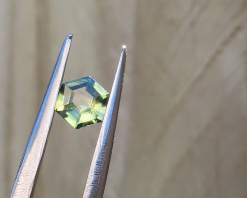 Hexagon Australian Sapphire 0.5 carat for custom engagement ring