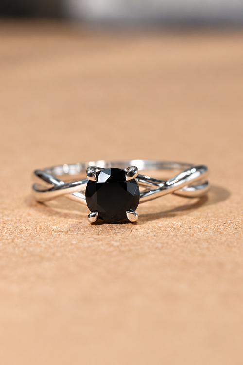 Black Spinel Twist Ring